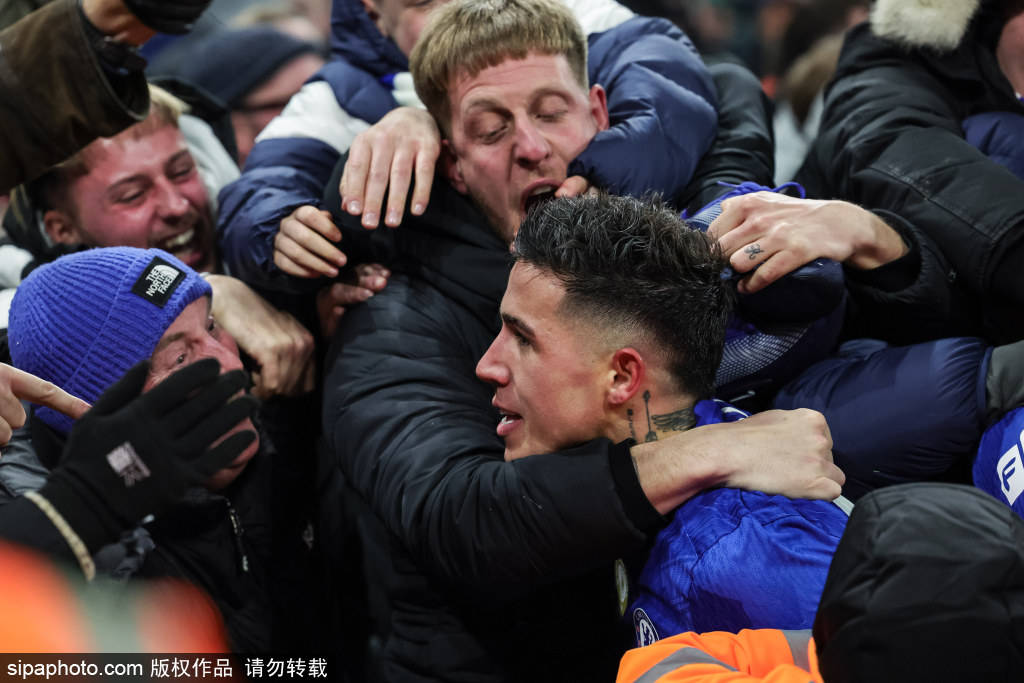 瓜迪奥拉、人造草坪和博多的北极光：“喝杯葡萄酒，感觉更好”